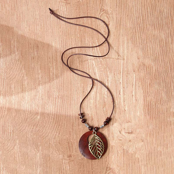 Leaf & Wood Slice Long Necklace